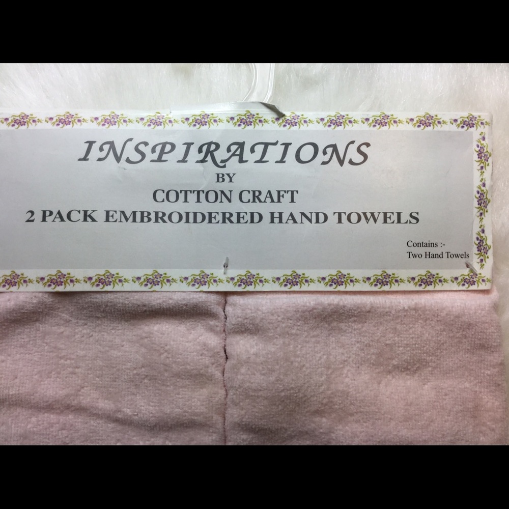 NWT Embroidered Hand Towel Set - Picture 2 of 4